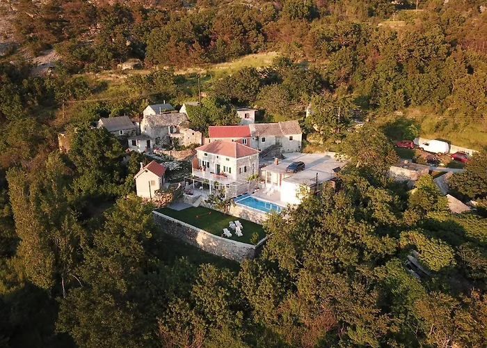 House Marinka * Žrnovnica