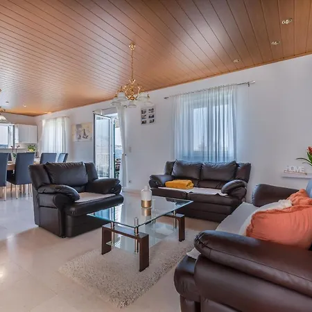 House Marinka Ferienhaus *